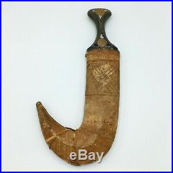 19th Century Yemeni Jambiya Janbiya Dagger Hilt Leather Scabbard