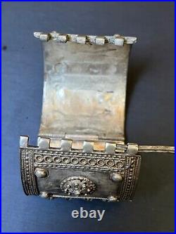 ANTIQUE 19th CENTURY ETHNIC HINGED SILVER CUFF BRACELET Middle eastern