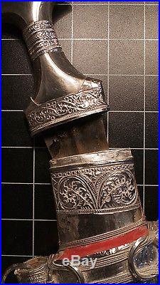 Antique Omani Silver Khunjar with T-Shape HORNHilt Muscat Design SUPERB