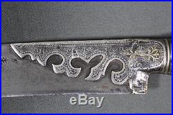 Antique Ottoman yatagan (yataghan) sword with silver mount First half 19th