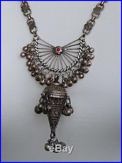 Antique Yemeni Yemen  Middle Eastern Silver Necklace with coral, Turkey