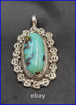 Beautiful Vintage Silver Natural Native American Turquoise Stone Silver Pendant