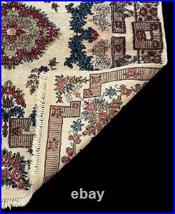 Handmade Vintage Wool Rug Middle Eastern Sarouk Design in Bold Colors 3'11 x 4'5