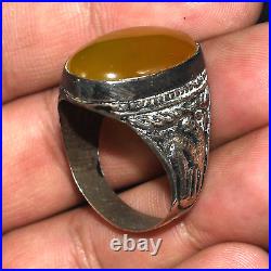 Large Antique Old Middle Eastern Silver ring with Hakik Carnelian Stone Bezel