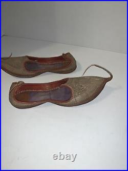 Middle Eastern Arabian Turkish Leather Shoes With Gold Embroidered Curled Toe