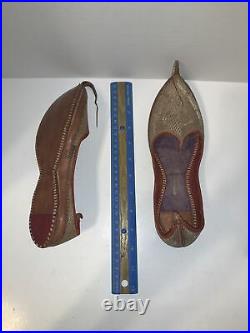 Middle Eastern Arabian Turkish Leather Shoes With Gold Embroidered Curled Toe