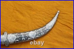 Nice vintage mughal rajput silver inlaid ram head handle dagger Damascus blade