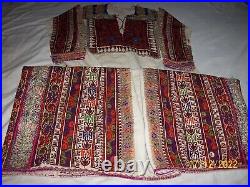 Palestinian wedding dress from beit dajan white color on silk embroidery
